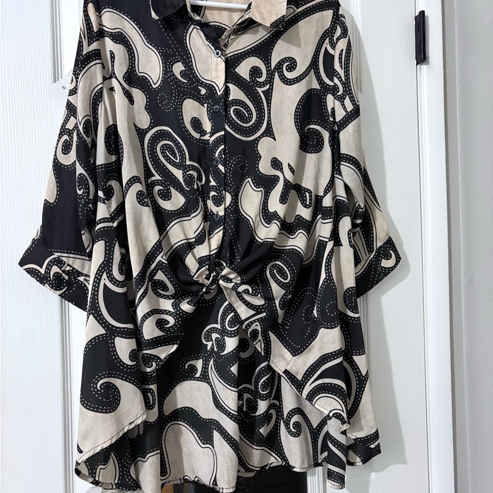 Black and Cream Patterned Blouse